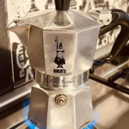 Anna's Little House *