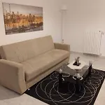 Anna's Little House *