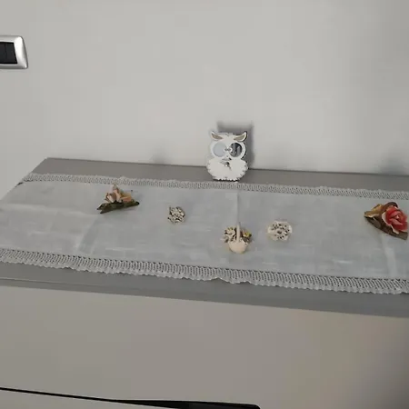 Anna's Little House * Bari