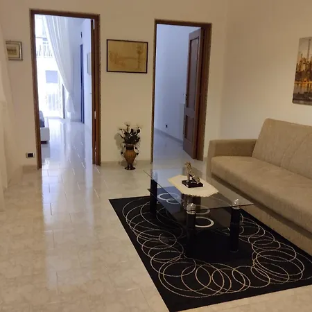 Anna's Little House *