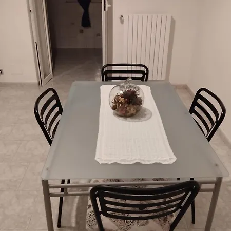 Anna's Little House *