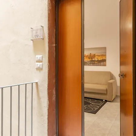 Anna's Little House Bari